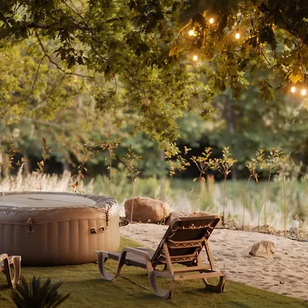Manteiros Glamping *